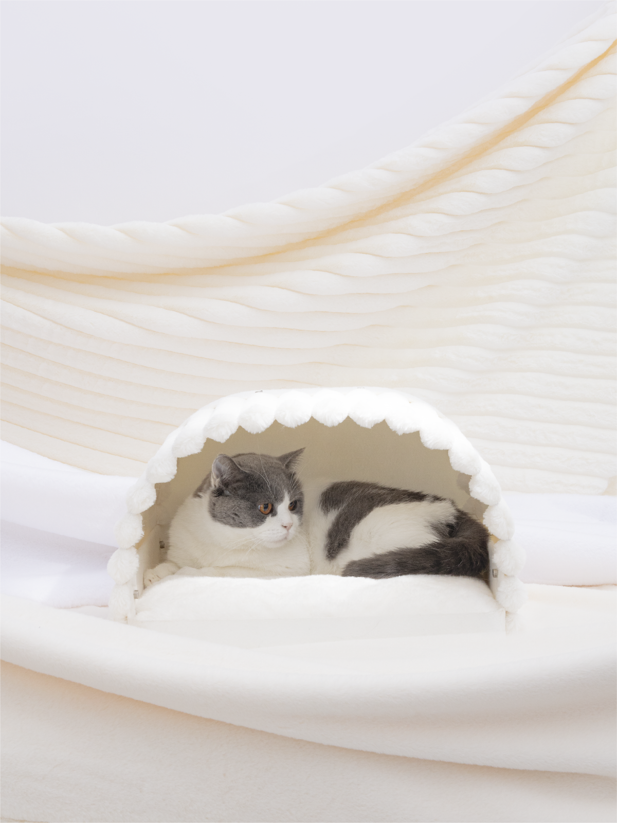 FROHZ Snowy Top Cat Nest