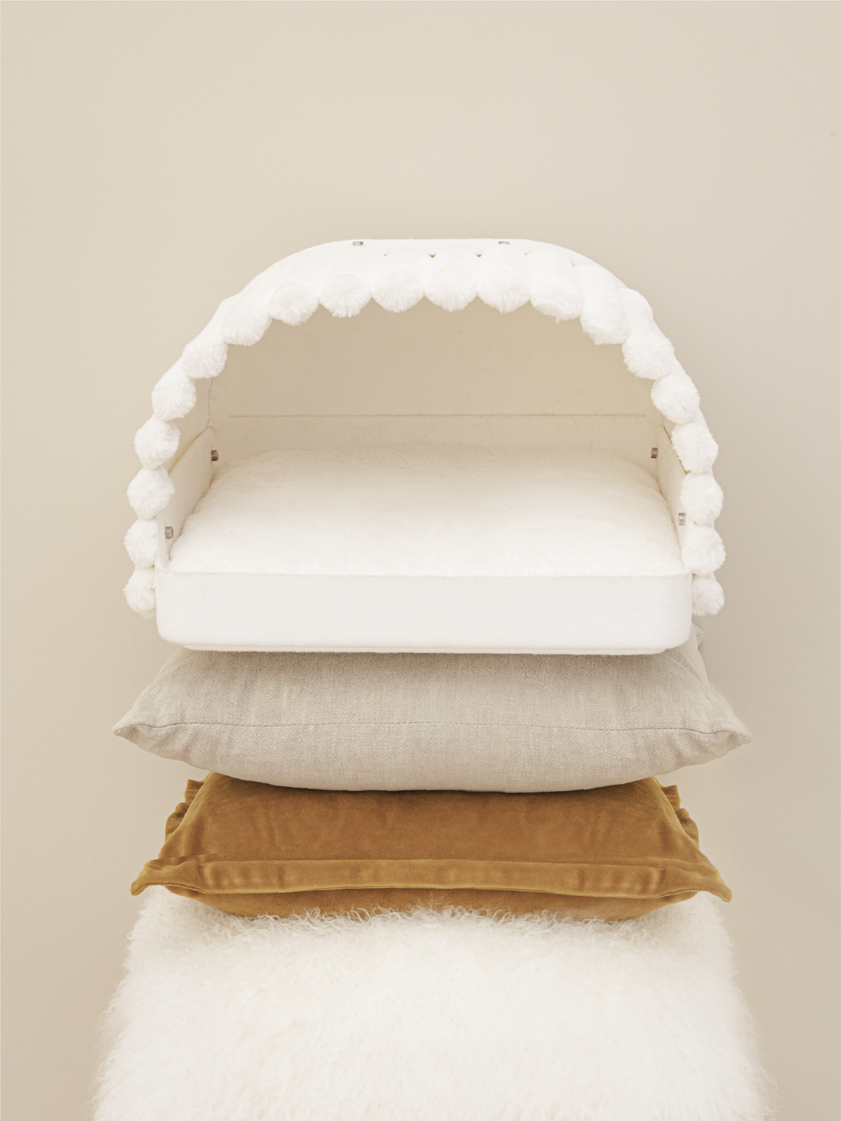 FROHZ Snowy Top Cat Nest